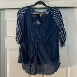 Blue shirt with stripe sleeves and back
